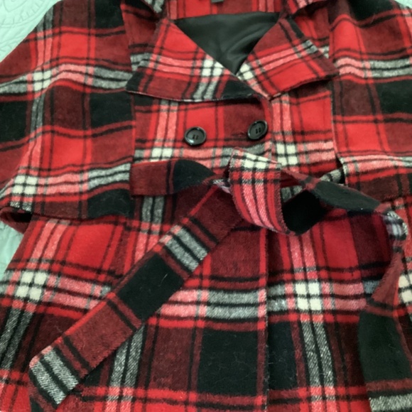 Twentyone, sz small, red/black plaid, cape coat, cropped - Picture 2 of 6